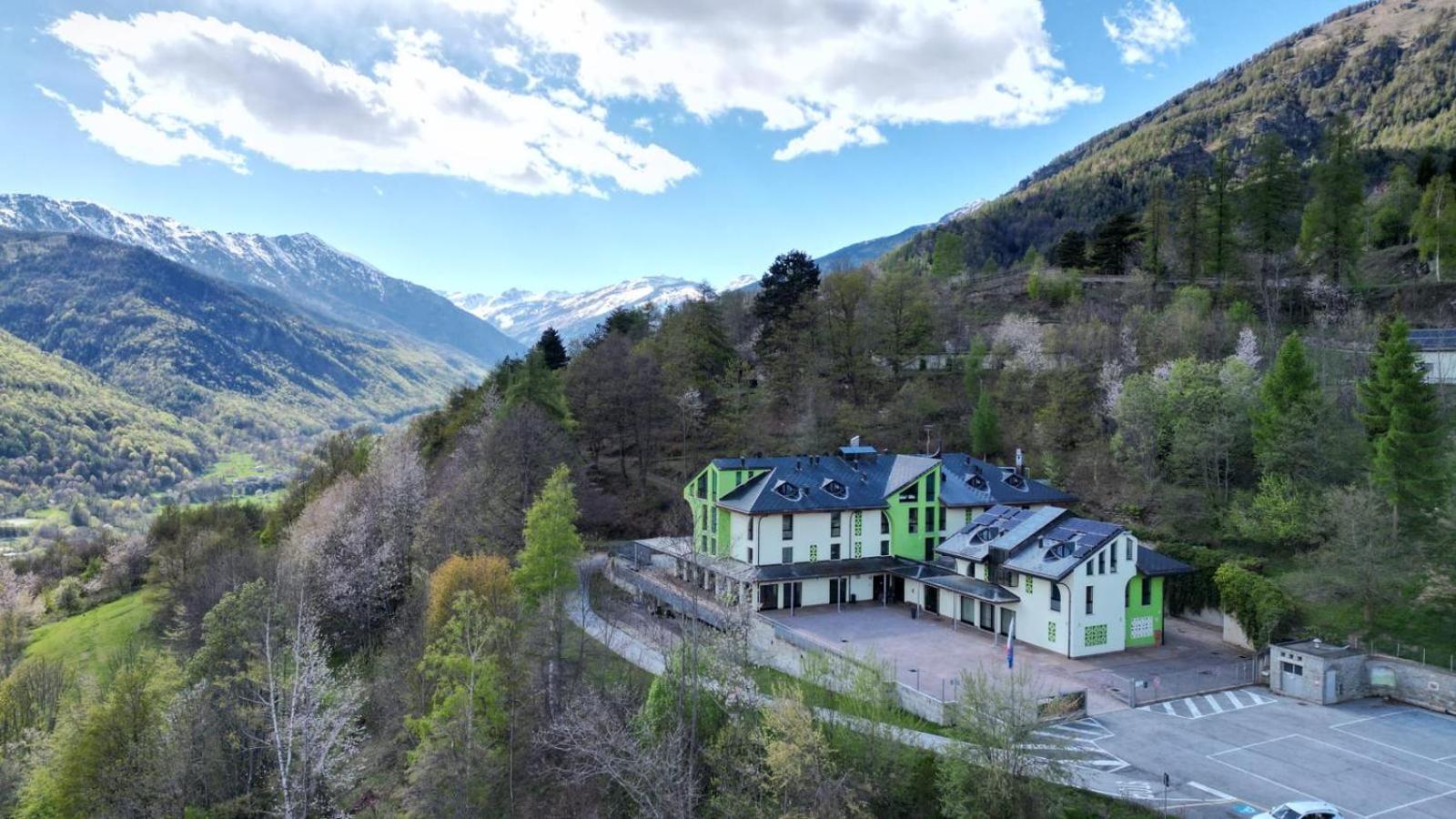 Casa Diocesana Albese Di Sampeyre Hotell Exteriör bild